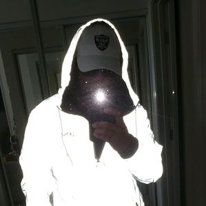 Meet your Posher, Max